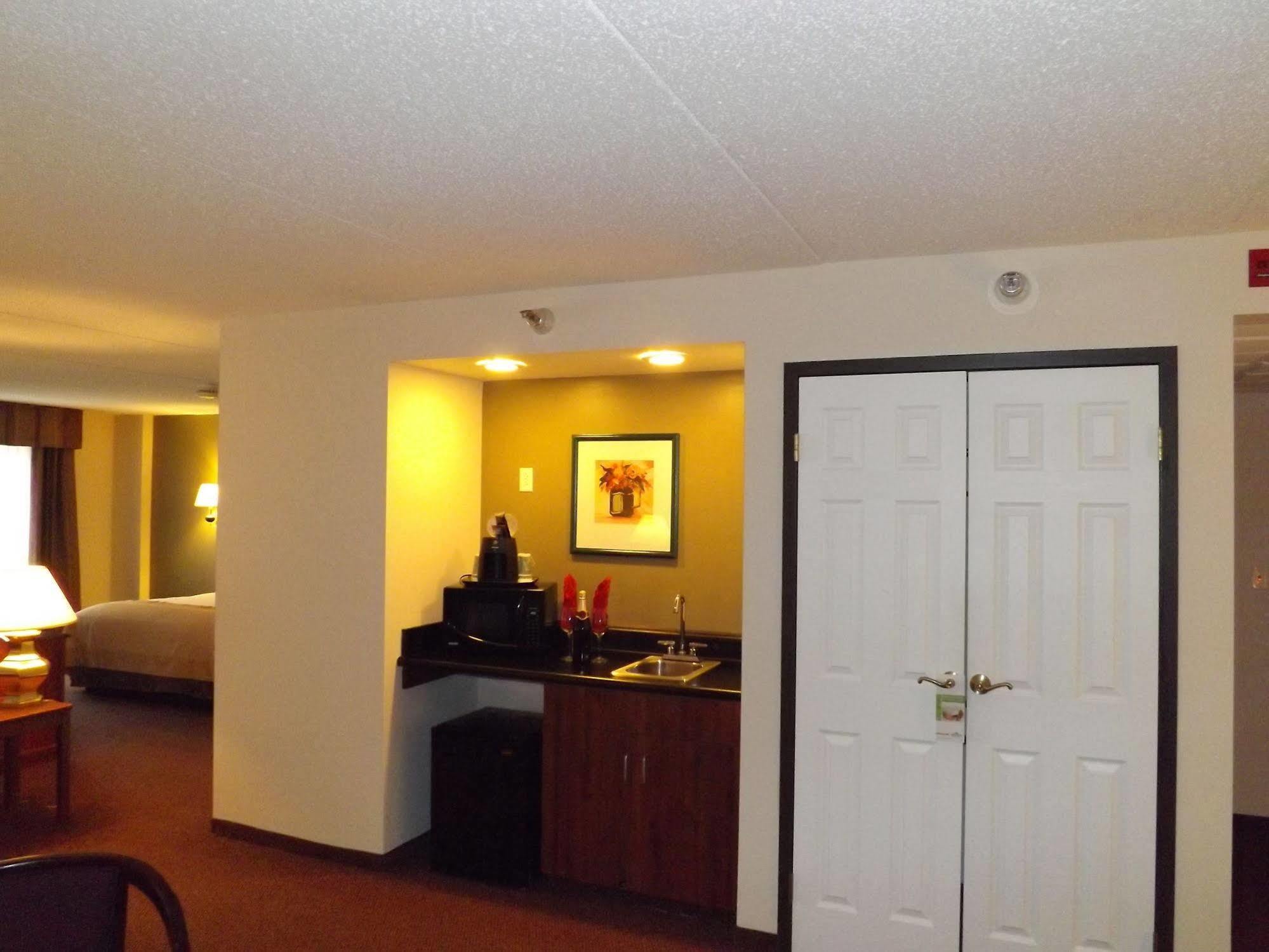 Wingate By Wyndham 3*