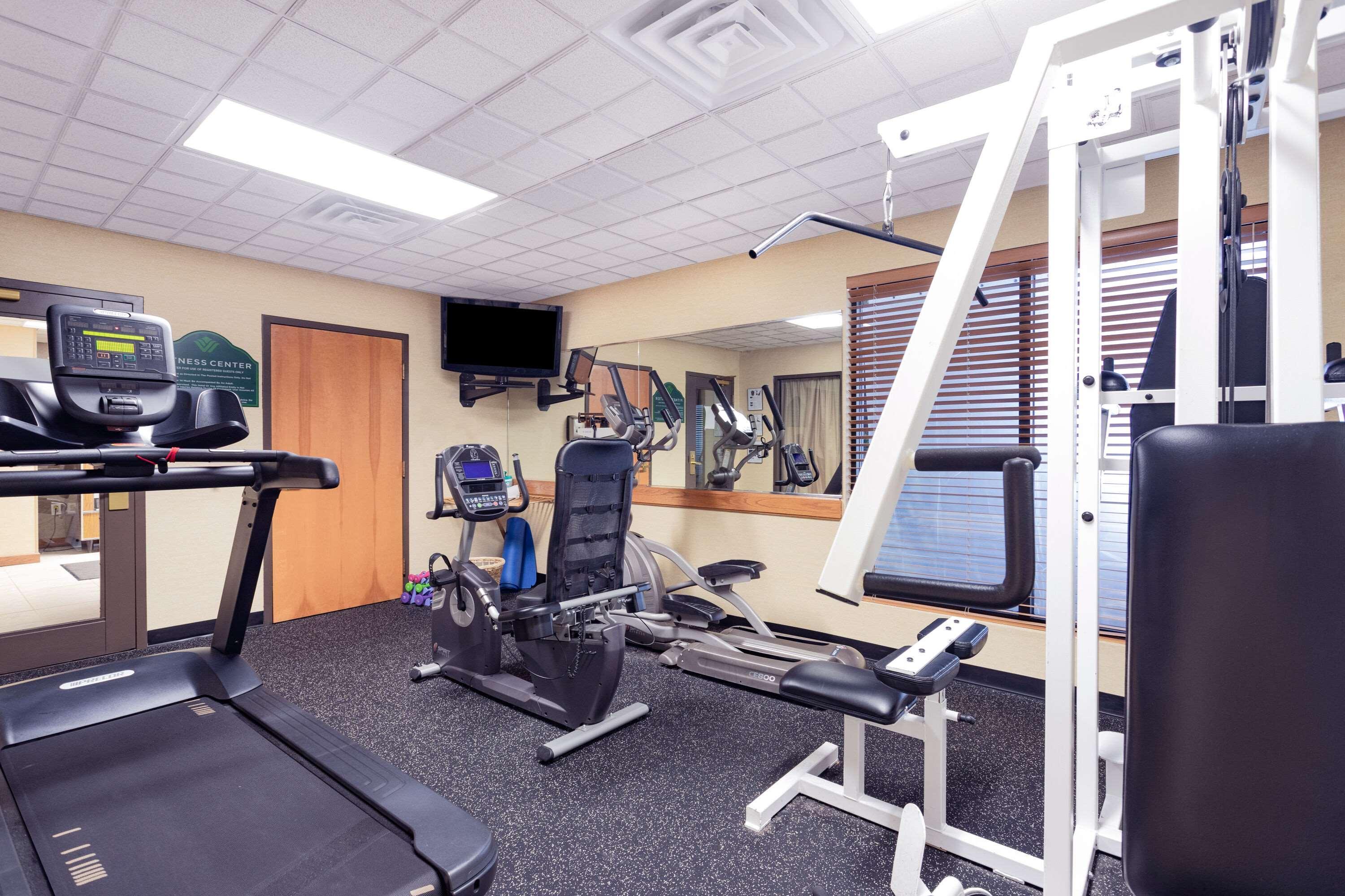 Wingate By Wyndham Hotel 3*