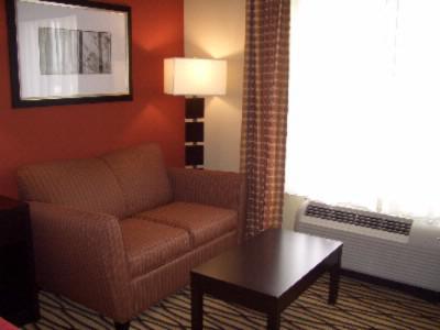 & By Ihg Lima