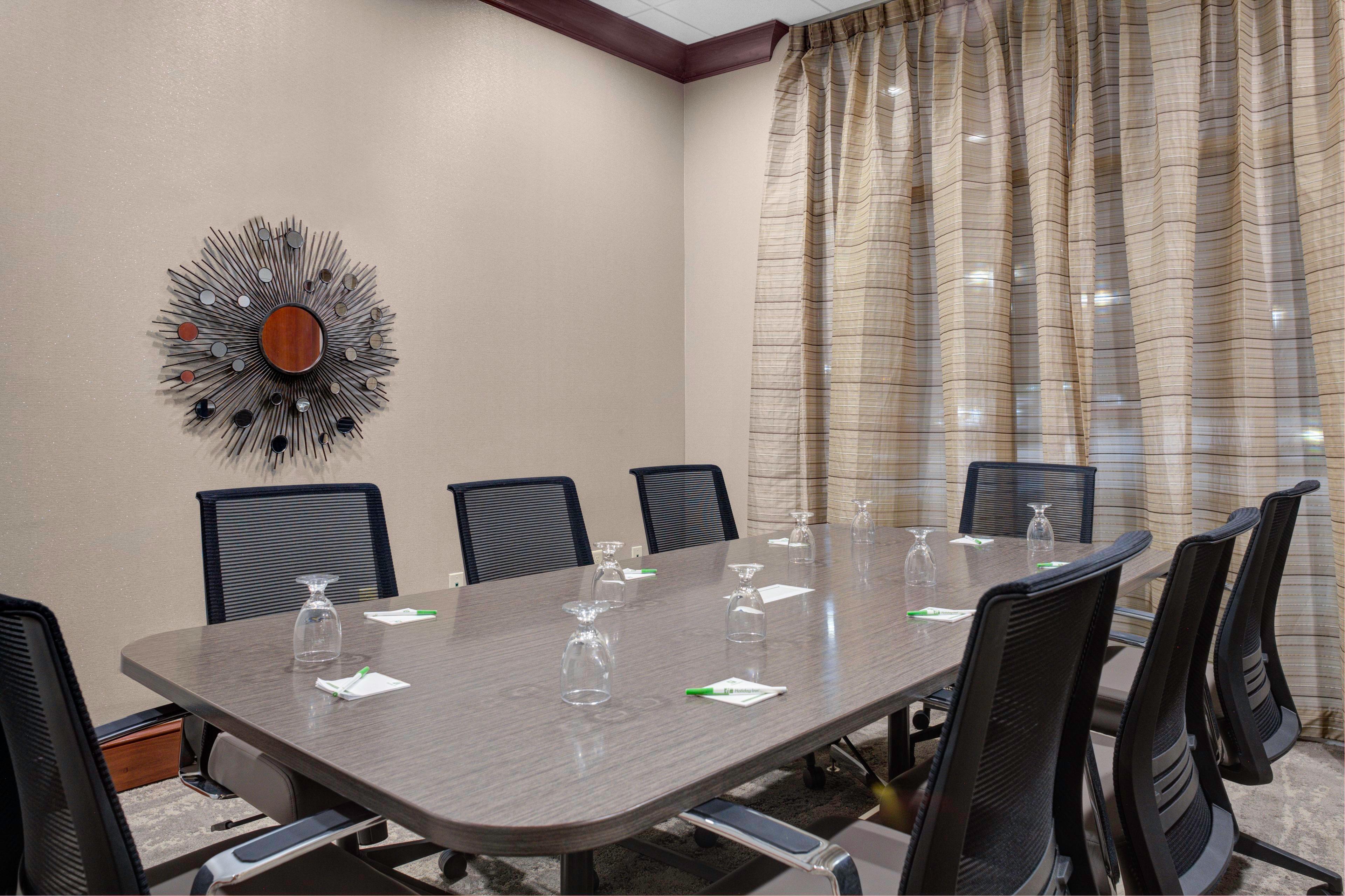 & By Ihg 3* Lima